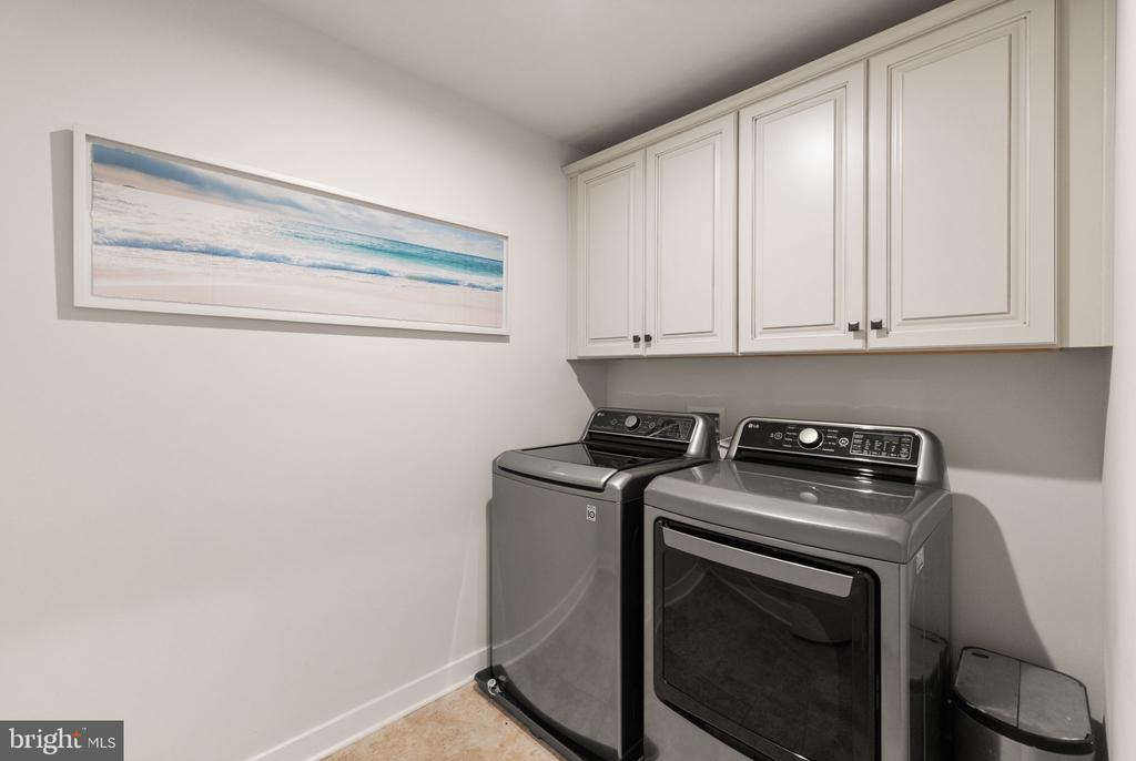 Warrenton, Virginia, United States, 7 Bedrooms Bedrooms, ,5 BathroomsBathrooms,Residential,Active,213406