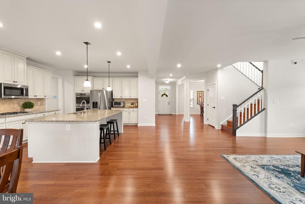 Warrenton, Virginia, United States, 7 Bedrooms Bedrooms, ,5 BathroomsBathrooms,Residential,Active,213406