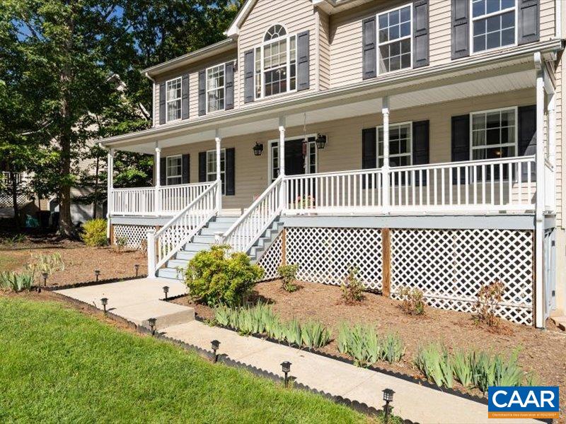 10 CLIFTWOOD RD