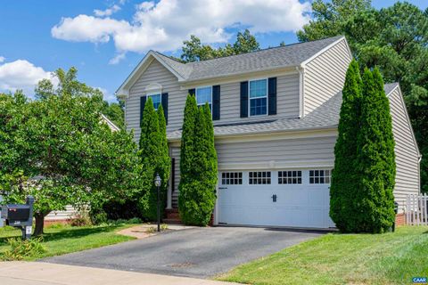 Photo of 258 Deer Run Dr, Zion Crossroads, VA 22942 (MLS # 668544)