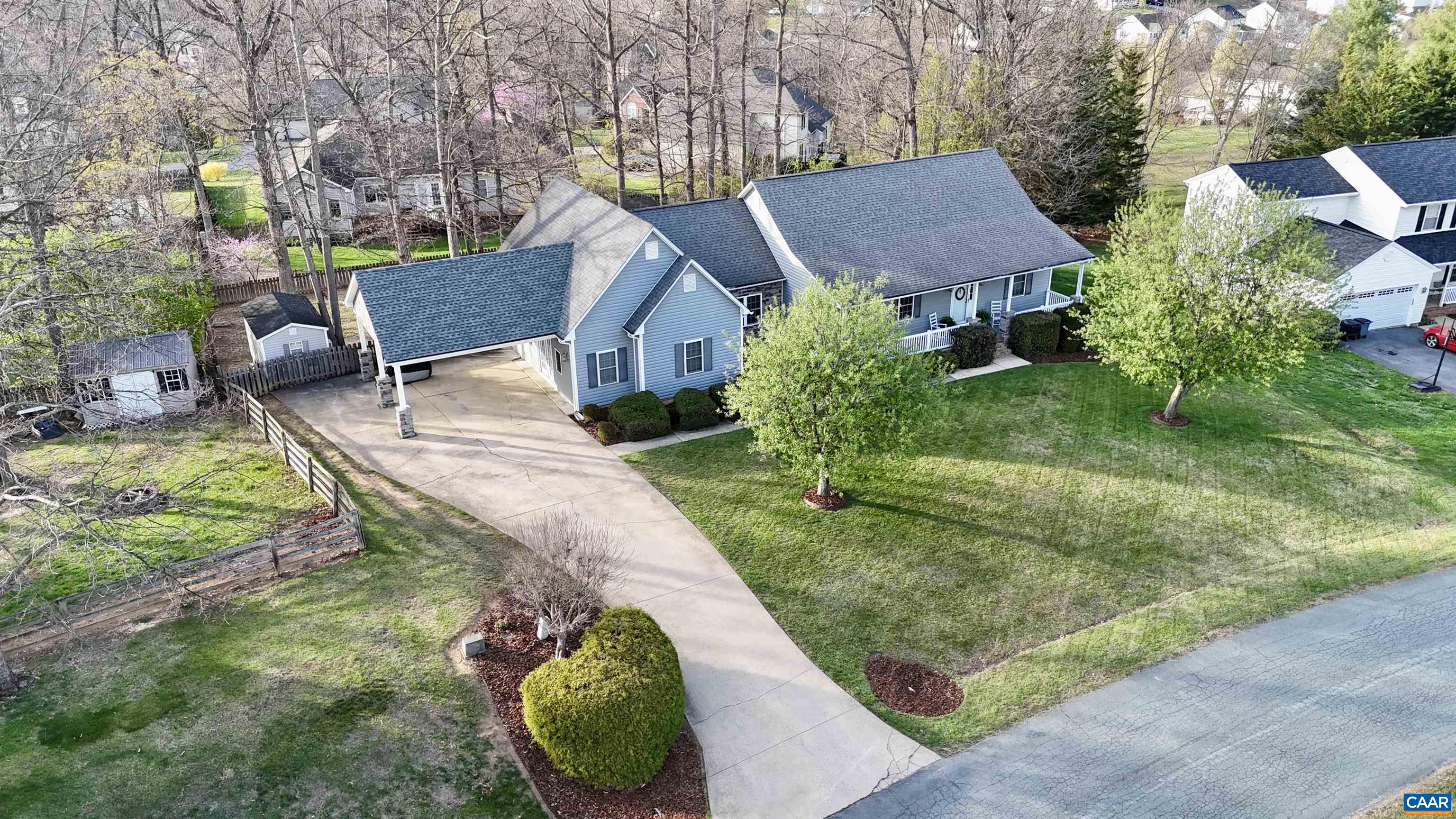 18 FOREST VIEW LN