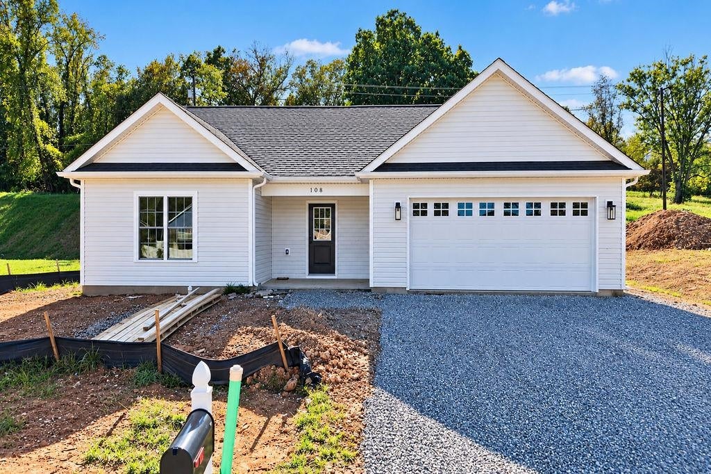 108 BROOK GLEN LN