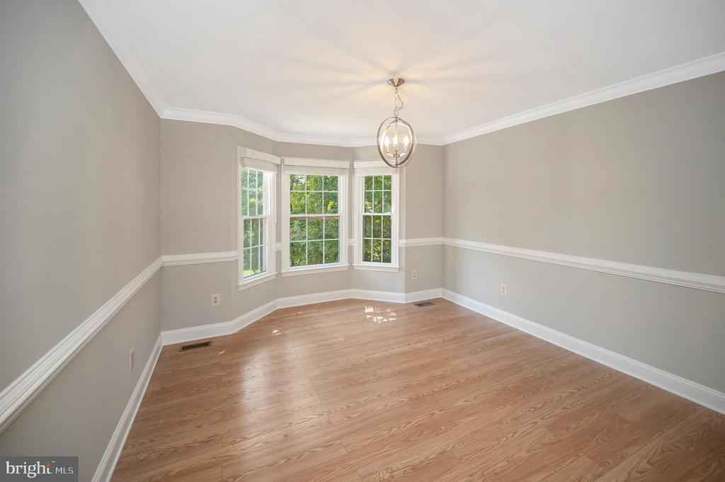 Fredericksburg, Virginia 22408, United States, 5 Bedrooms Bedrooms, ,4 BathroomsBathrooms,Residential,Pending,200599