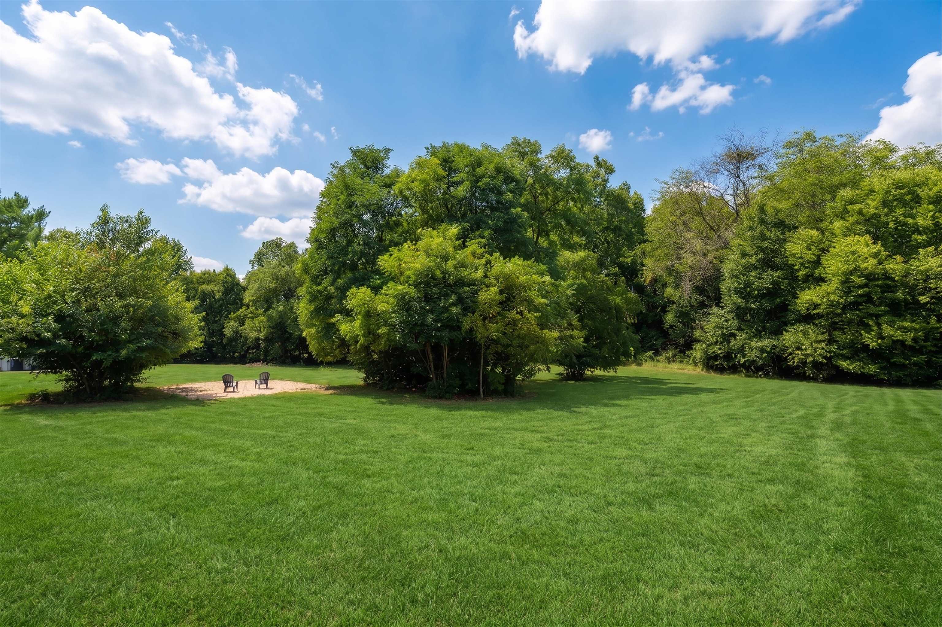 208 ORCHARD DR