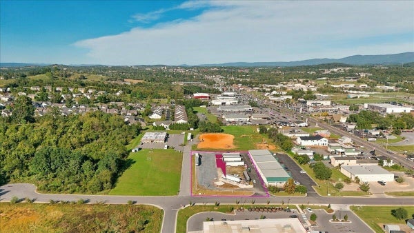 40 BAXTER DR, HARRISONBURG, VA 22801 - Image 0b979eae5ece3e79b8f1fd14ebd661d7/4147766717