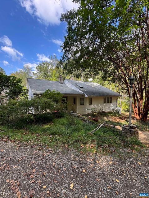 Photo of 25 Falling Springs Dr, Afton, VA 22920 (MLS # 669780)