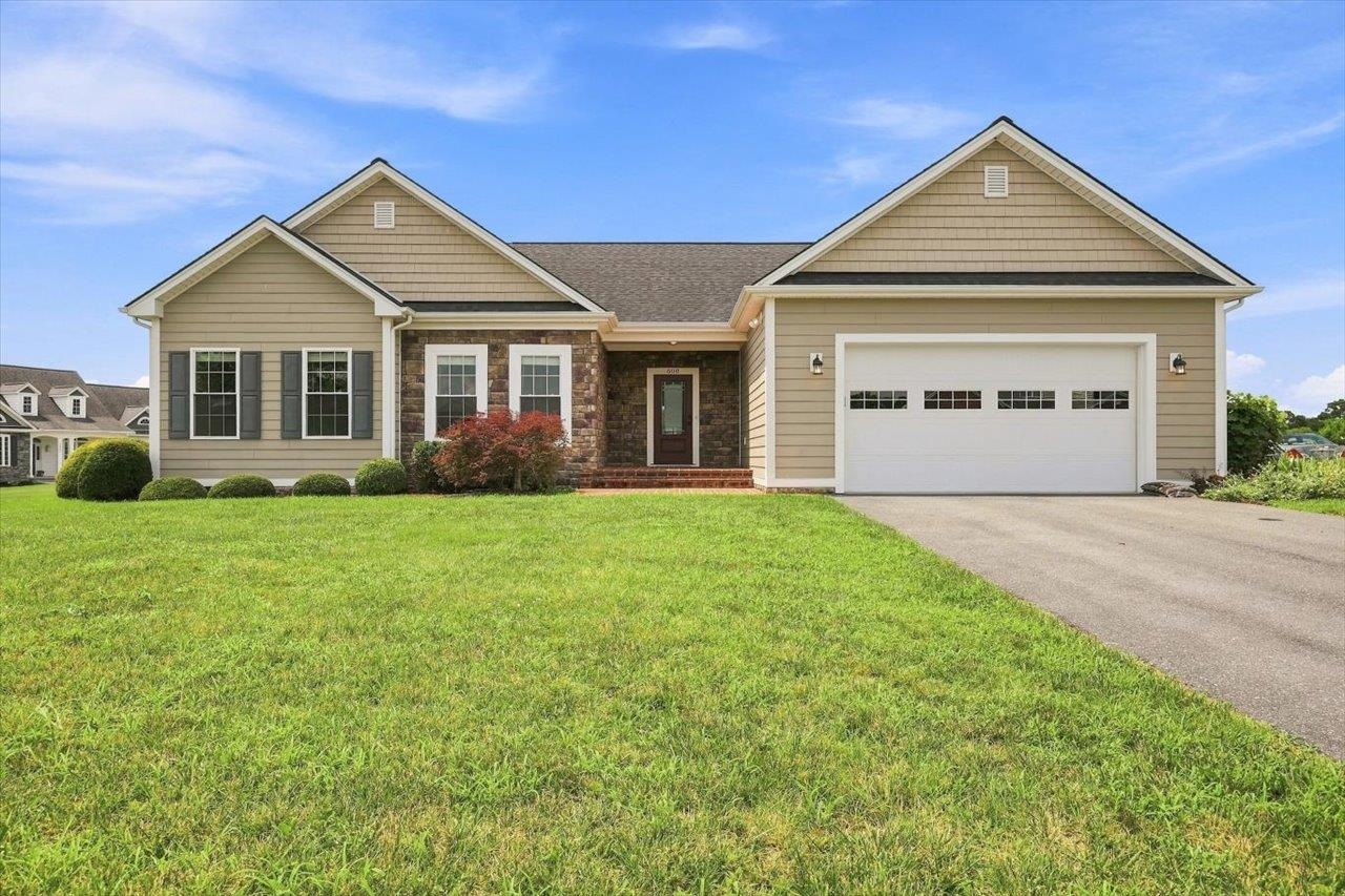 600 Skyrock Ct, Mcgaheysville, VA, 22840