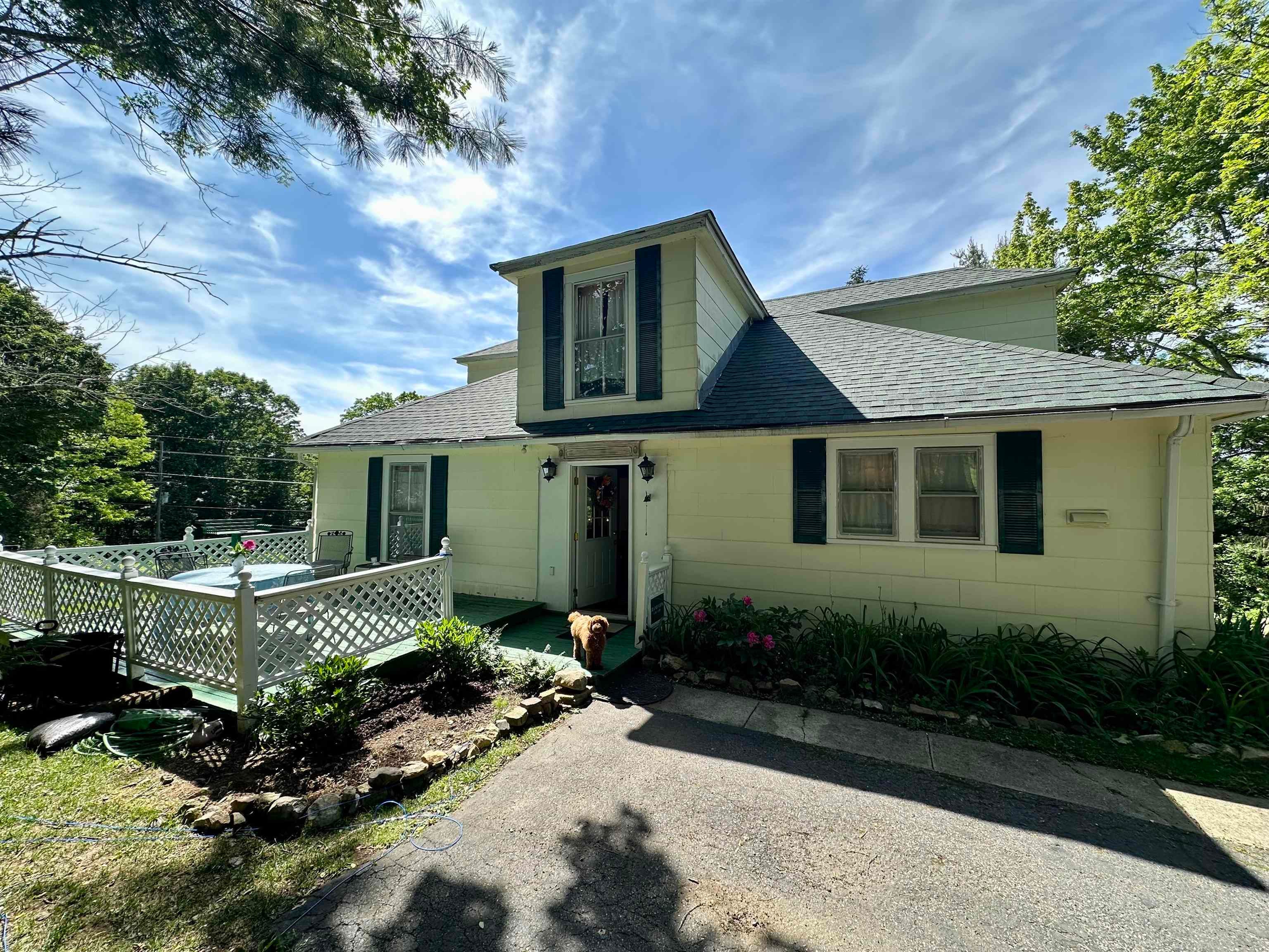 278 PAUL SIPLE DR