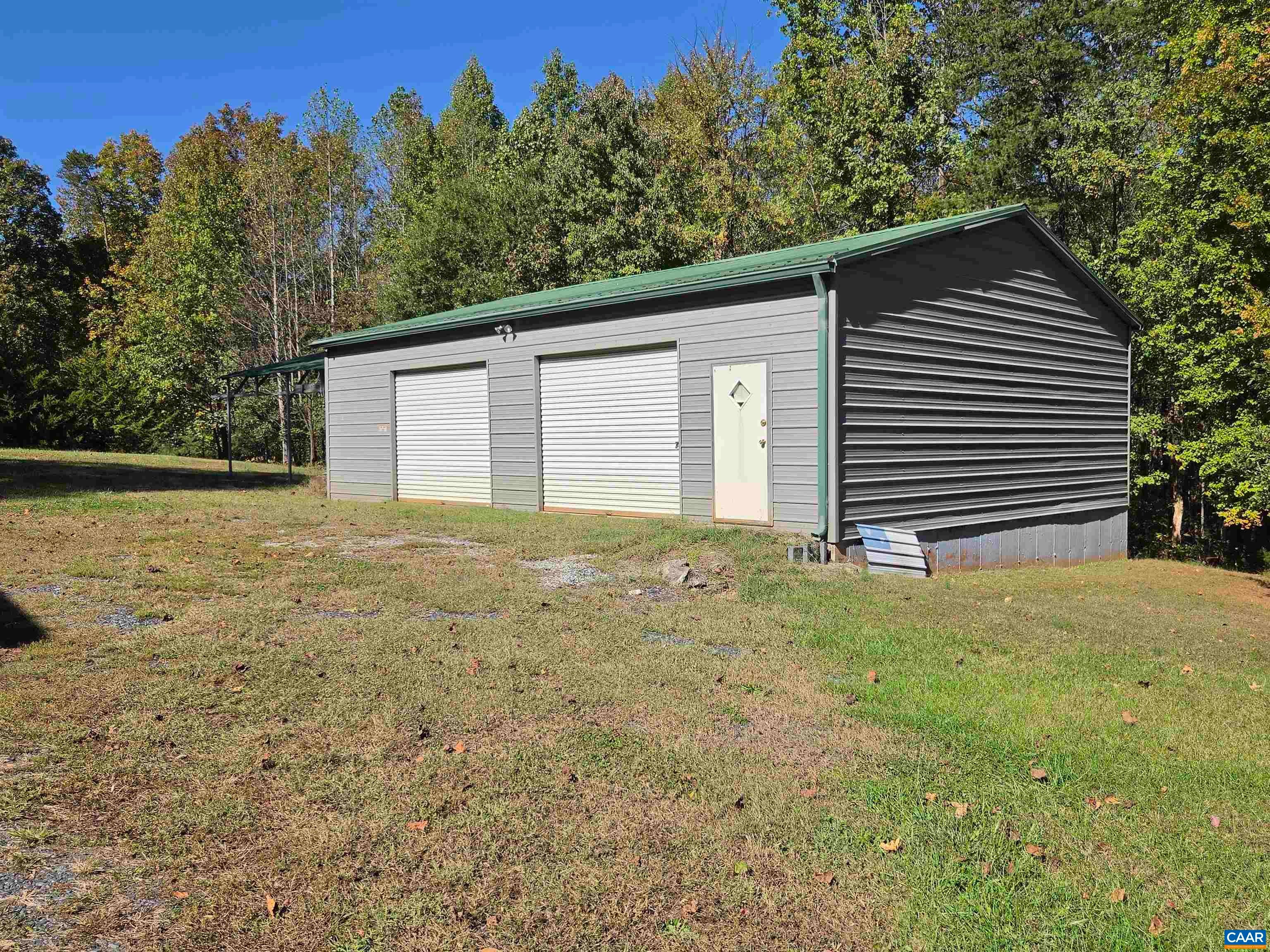 19 SHEPPARD DR