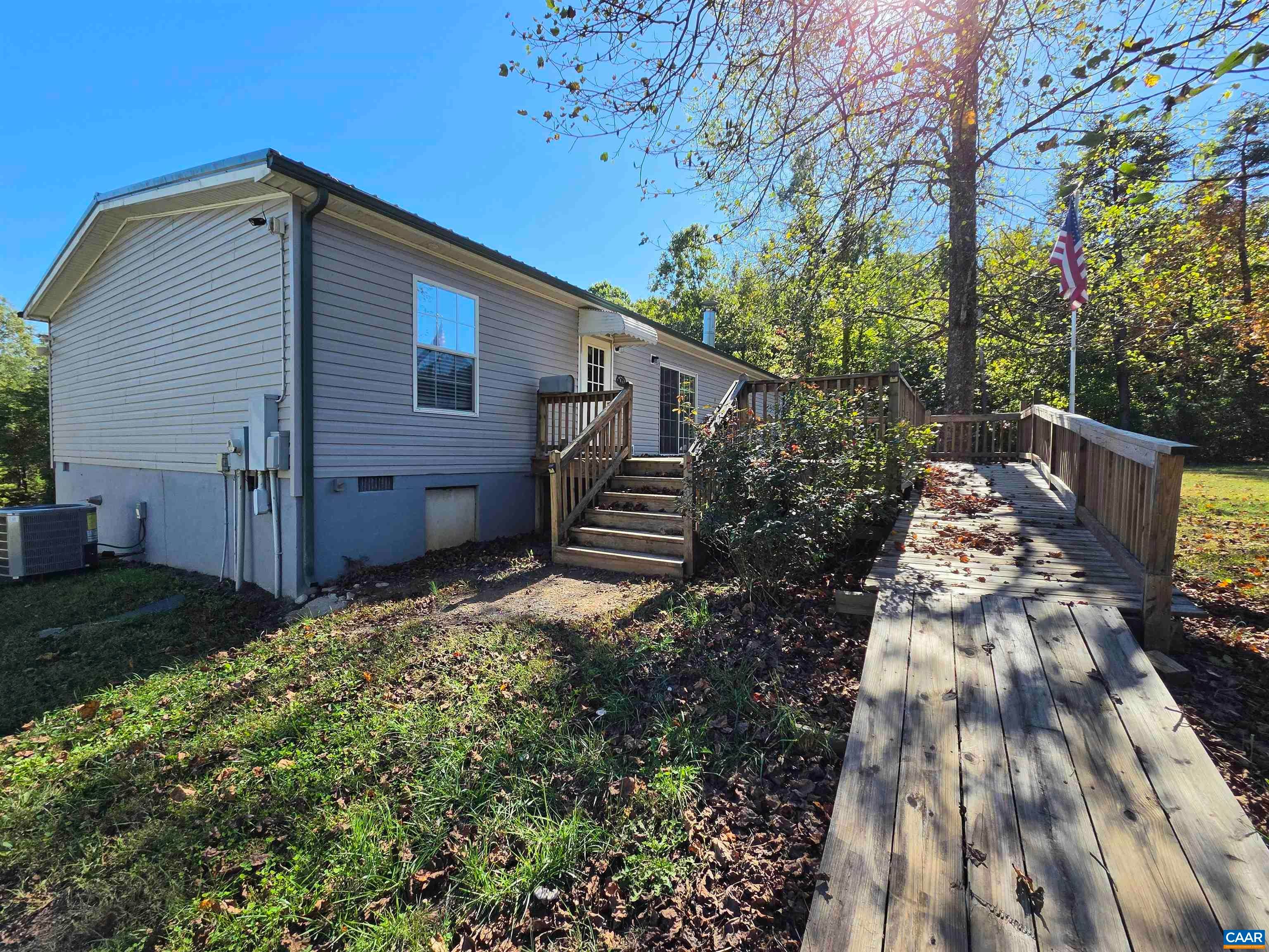 19 SHEPPARD DR