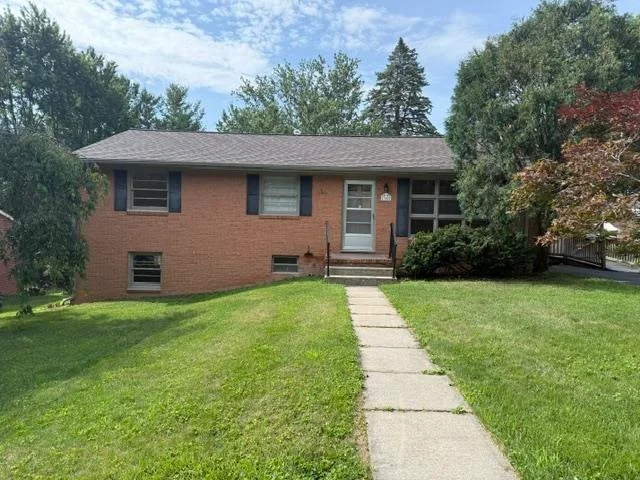 302 Burnley Dr