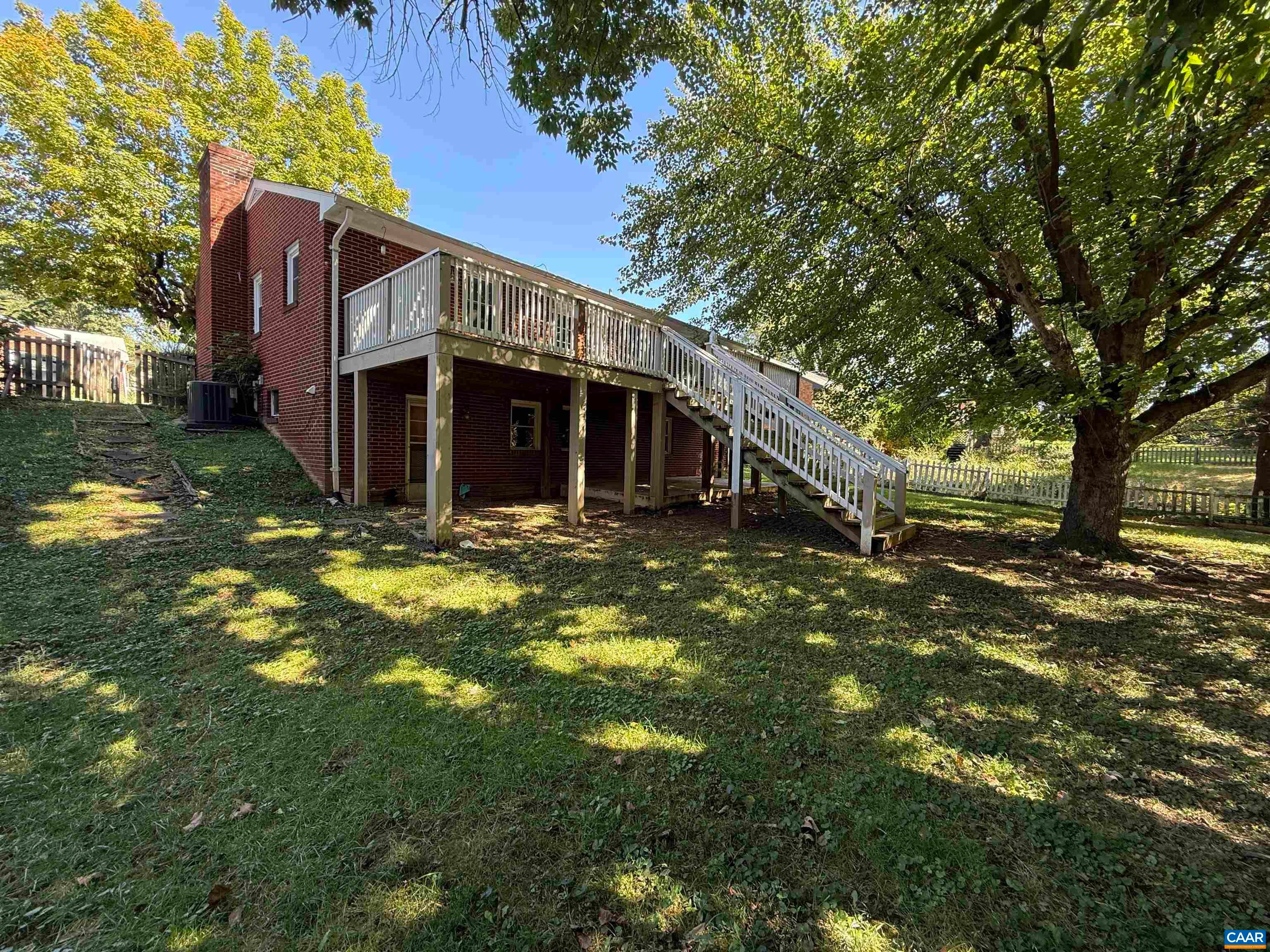 1510 AMHERST AVE