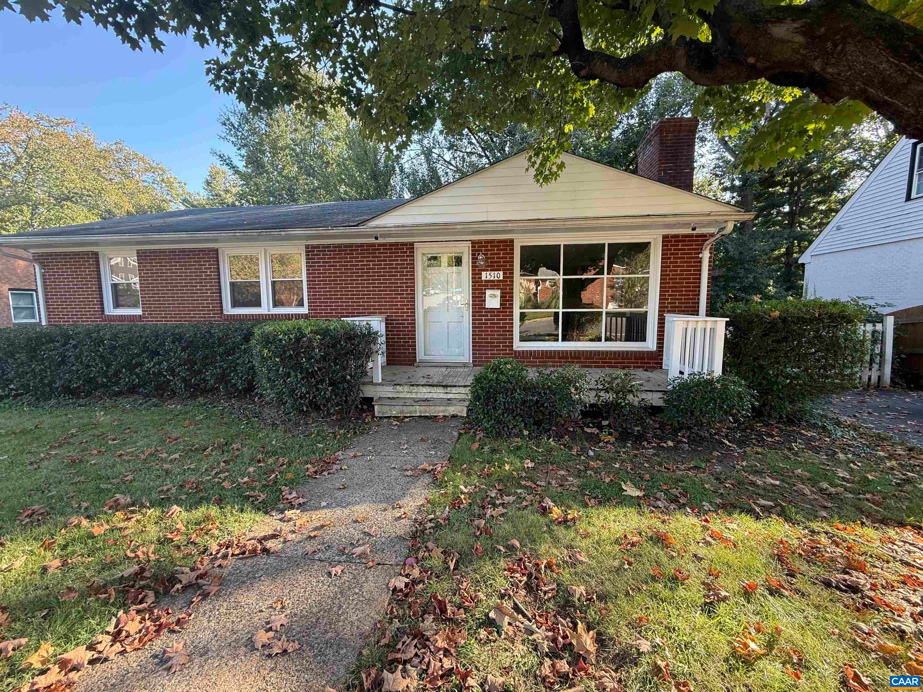 1510 AMHERST AVE