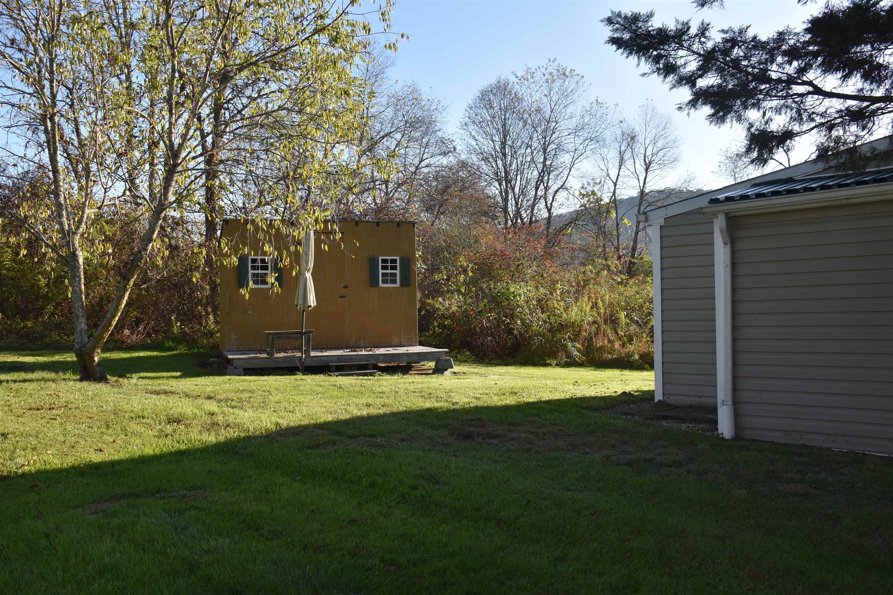8593 HIGHLAND TPKE