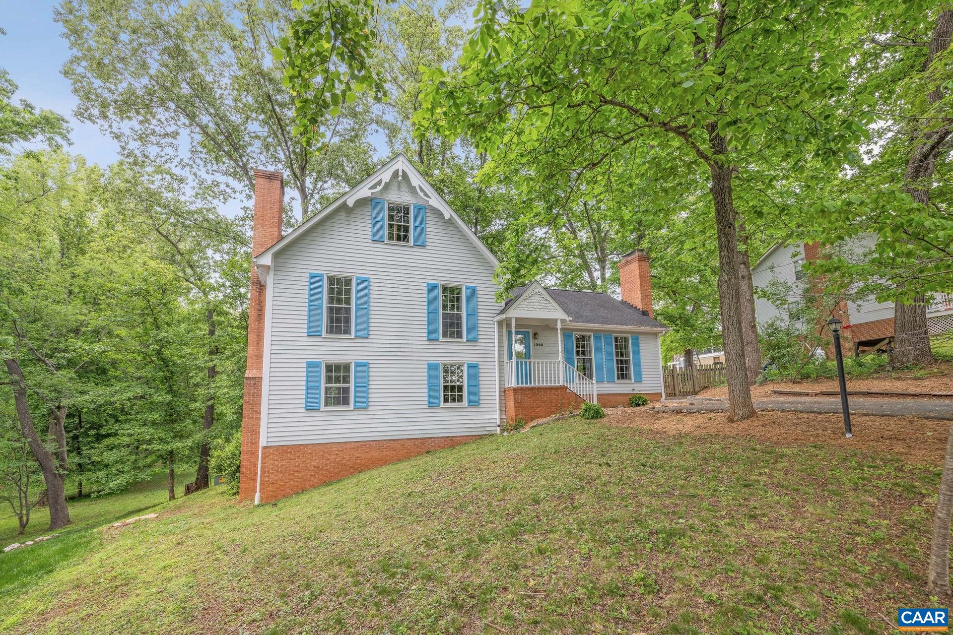 1092 TOWNE LN