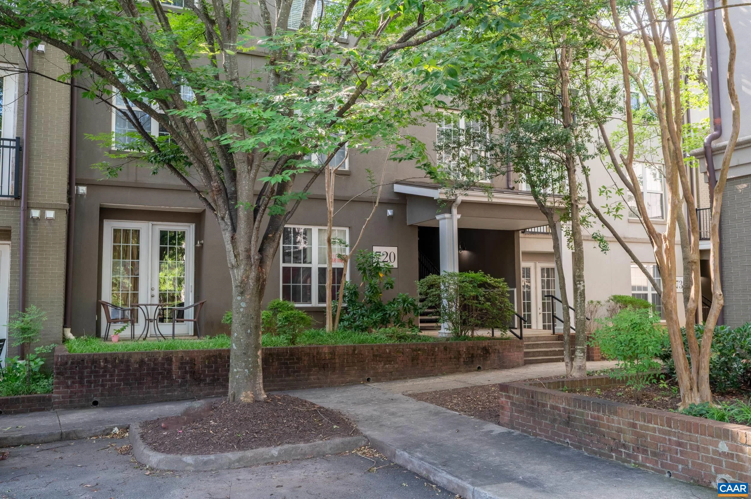 720 Walker Sq Unit 3B