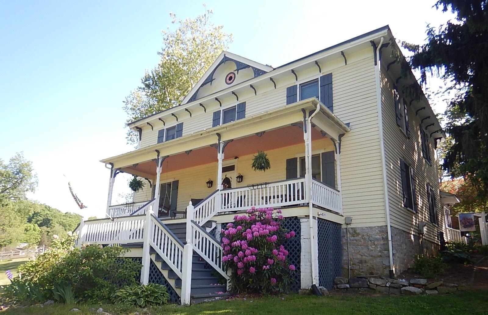 1312 RAPHINE RD