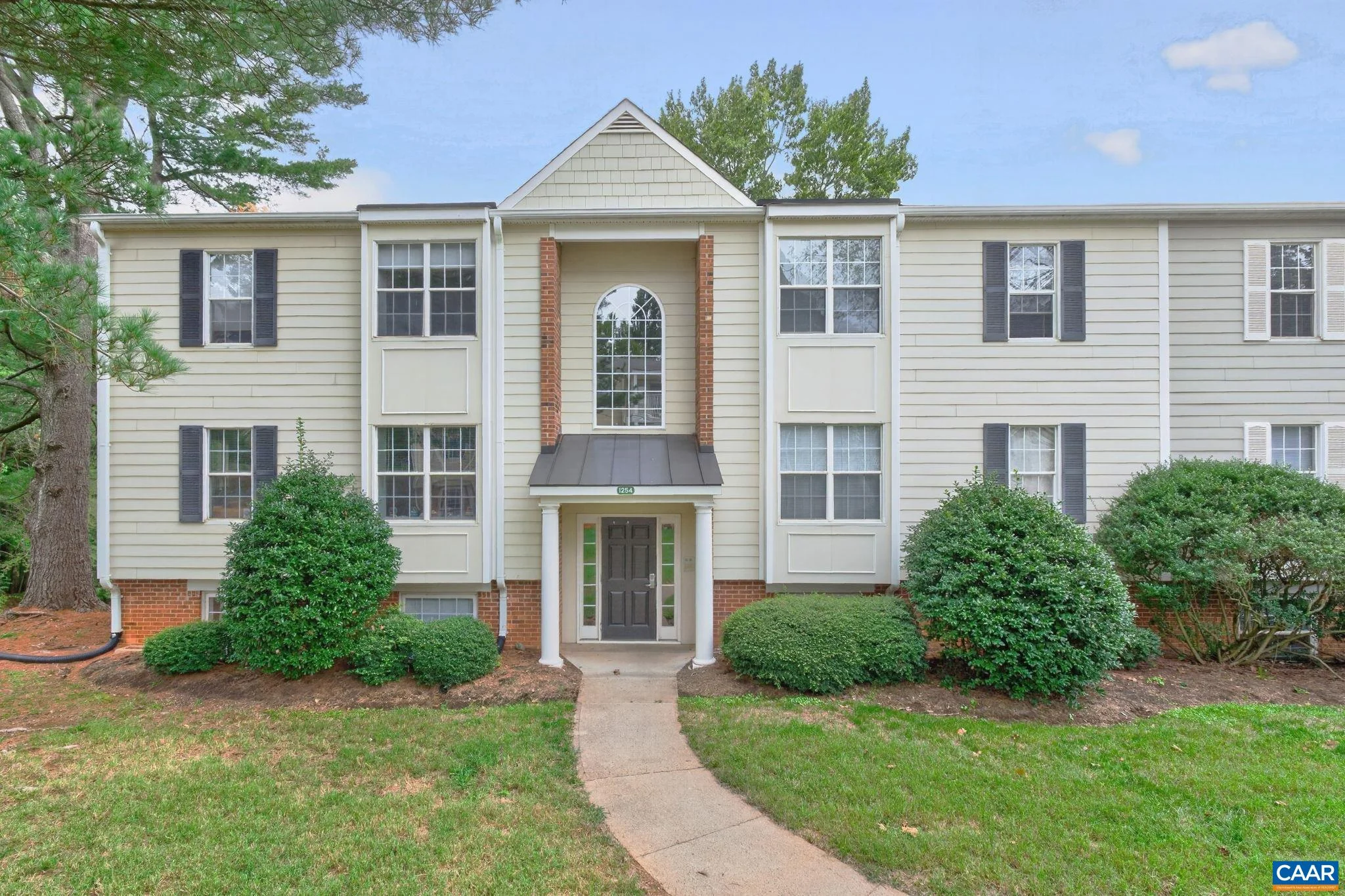 1254 Villa Ln Unit B