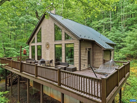 Photo for 974 BULL YEARLING RD