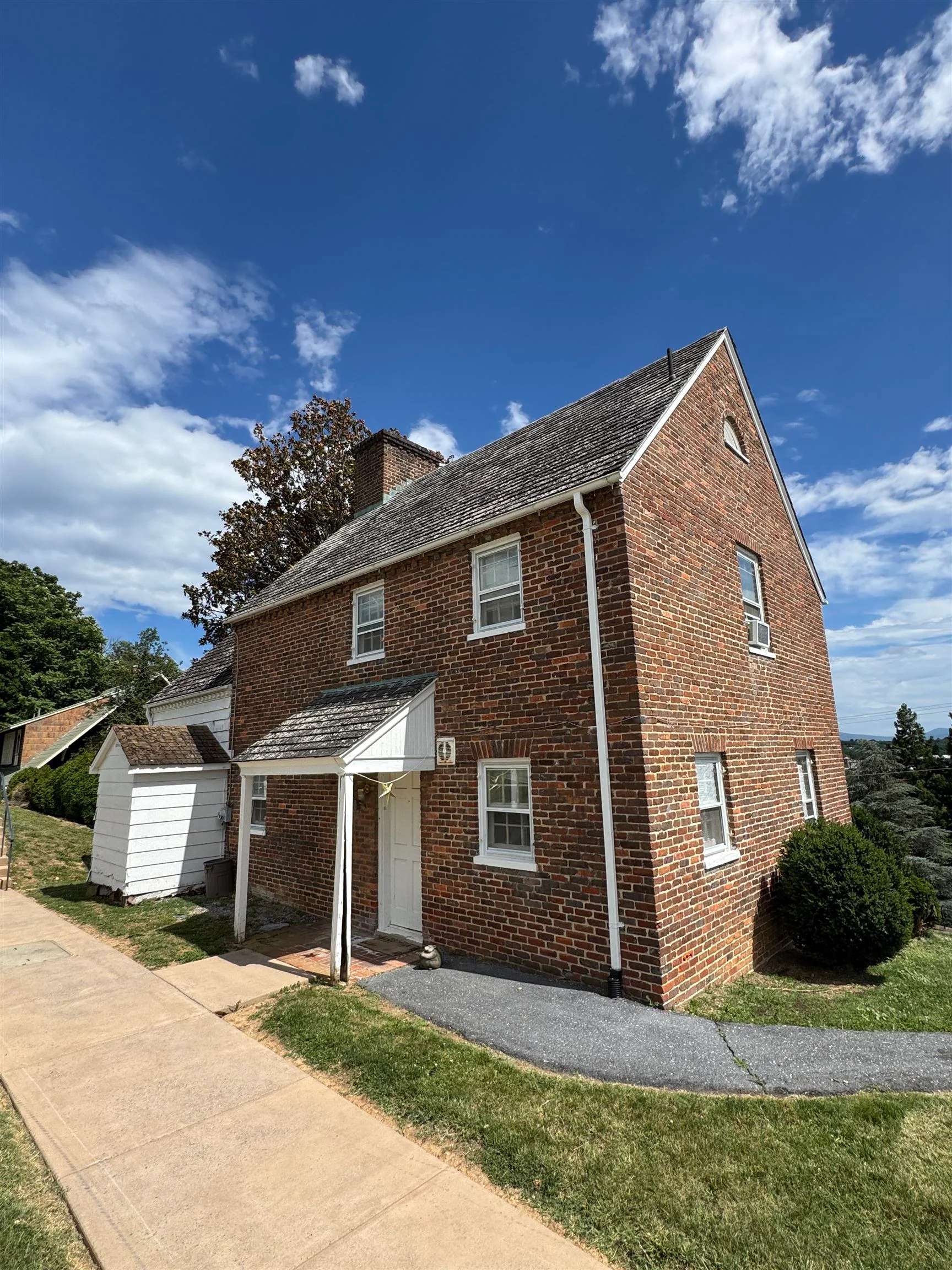 249 Sycamore St