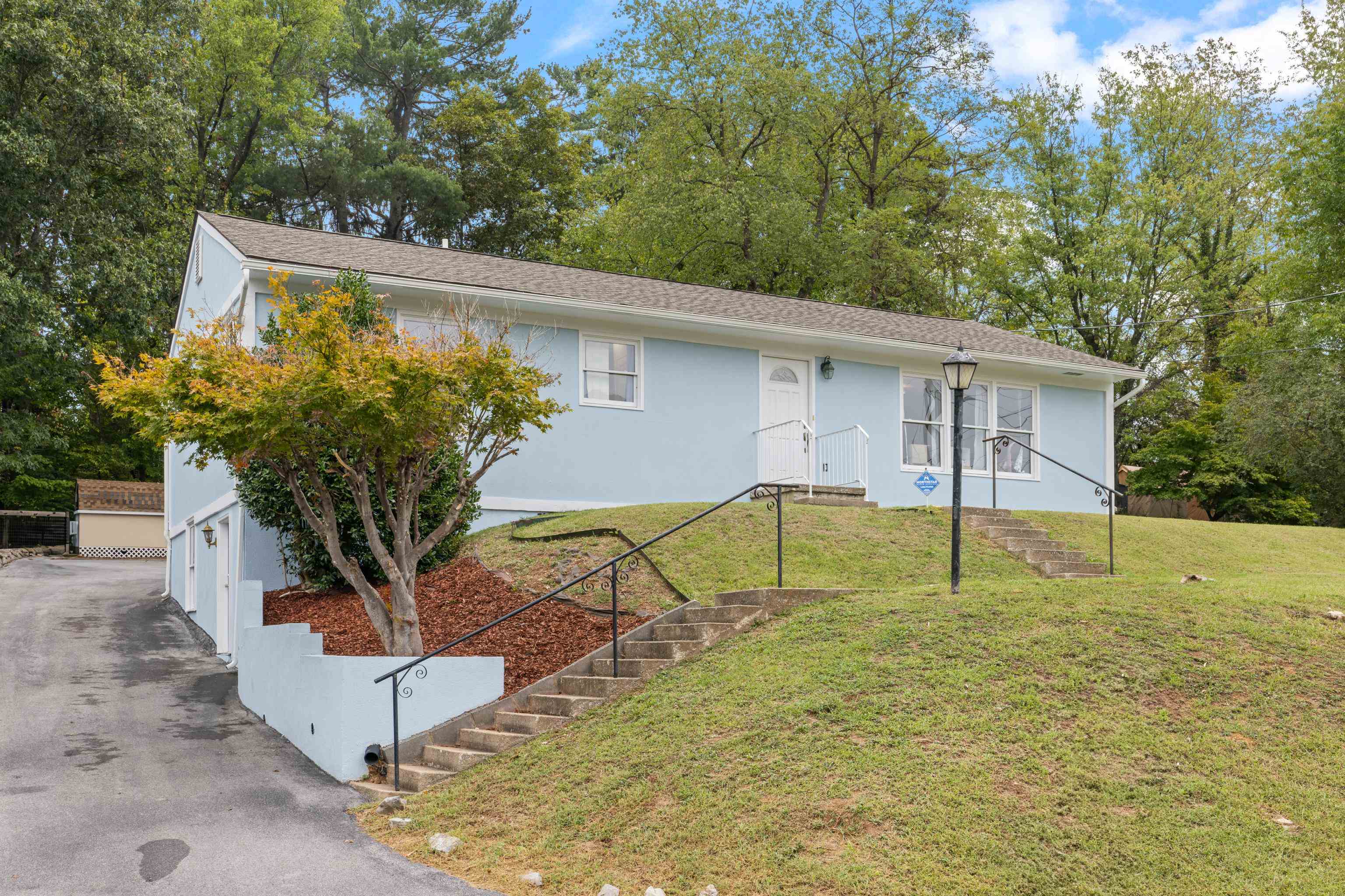 7 BELMONT DR