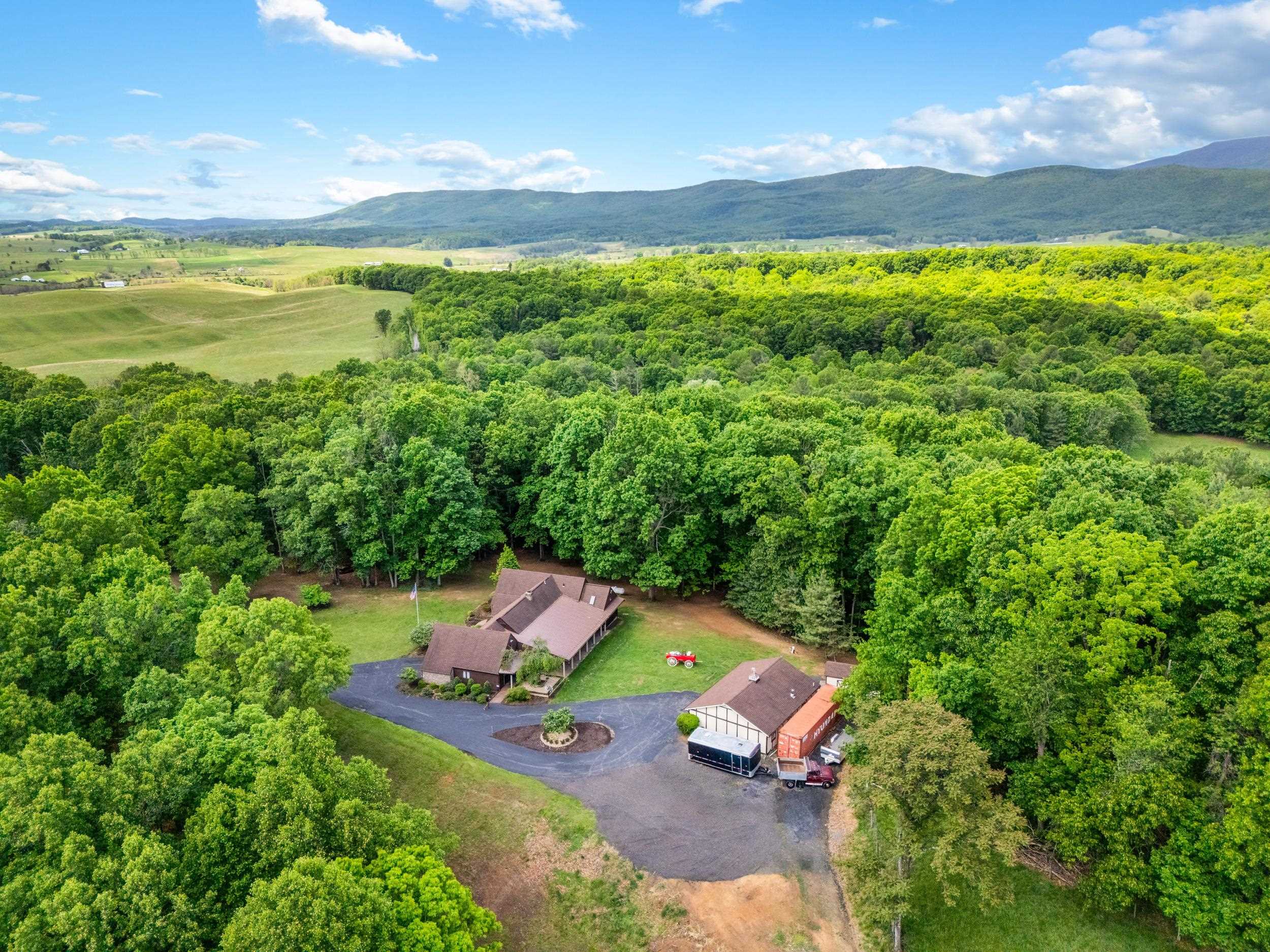 30 SCENIC VIEW DR