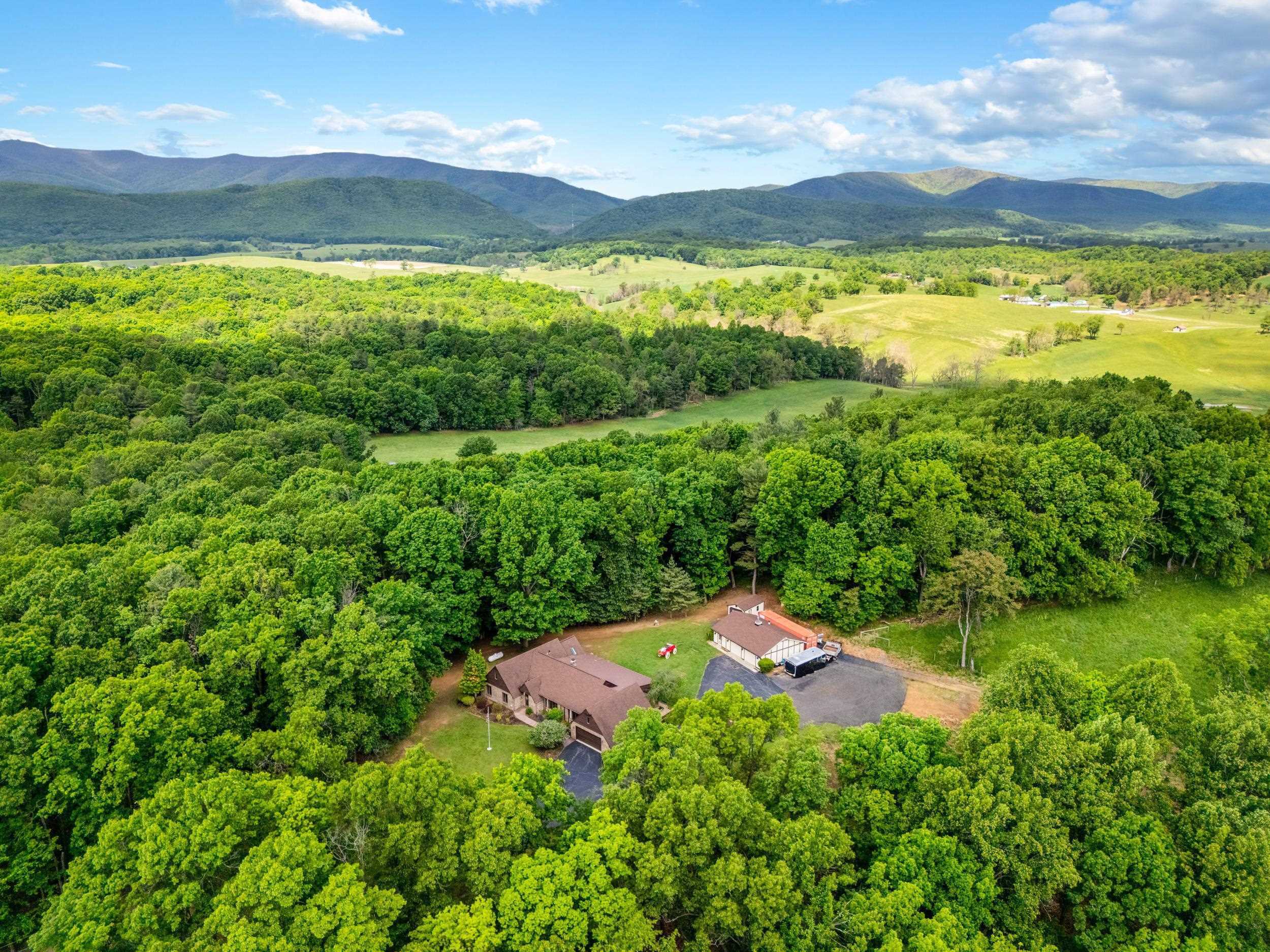 30 SCENIC VIEW DR