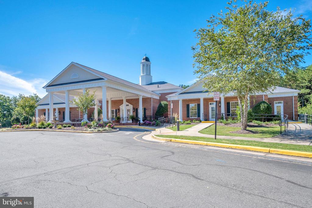 Fredericksburg, Virginia 22407, United States, 4 Bedrooms Bedrooms, ,4 BathroomsBathrooms,Residential,Active,236912