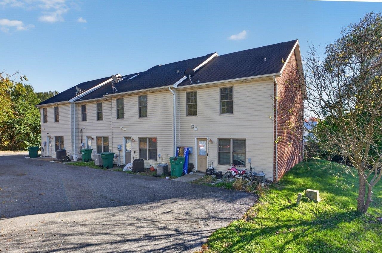 139 JACKSON ST