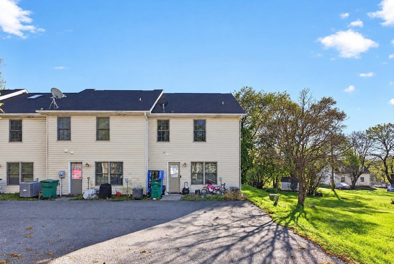 139 JACKSON ST