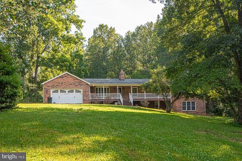 Photo of 9478 Merrimac Ln, Marshall, VA (MLS # VAFQ2018314)