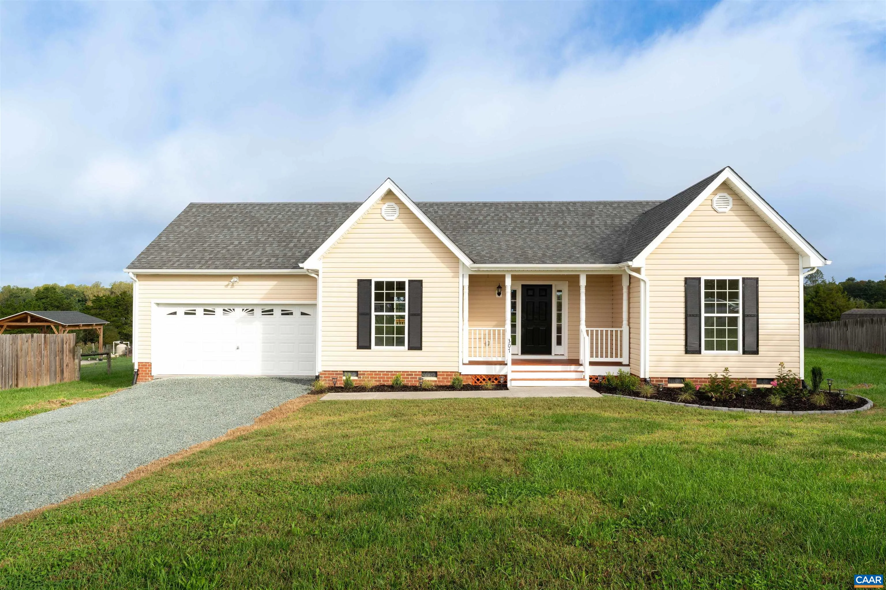 307 Ironhound Dr