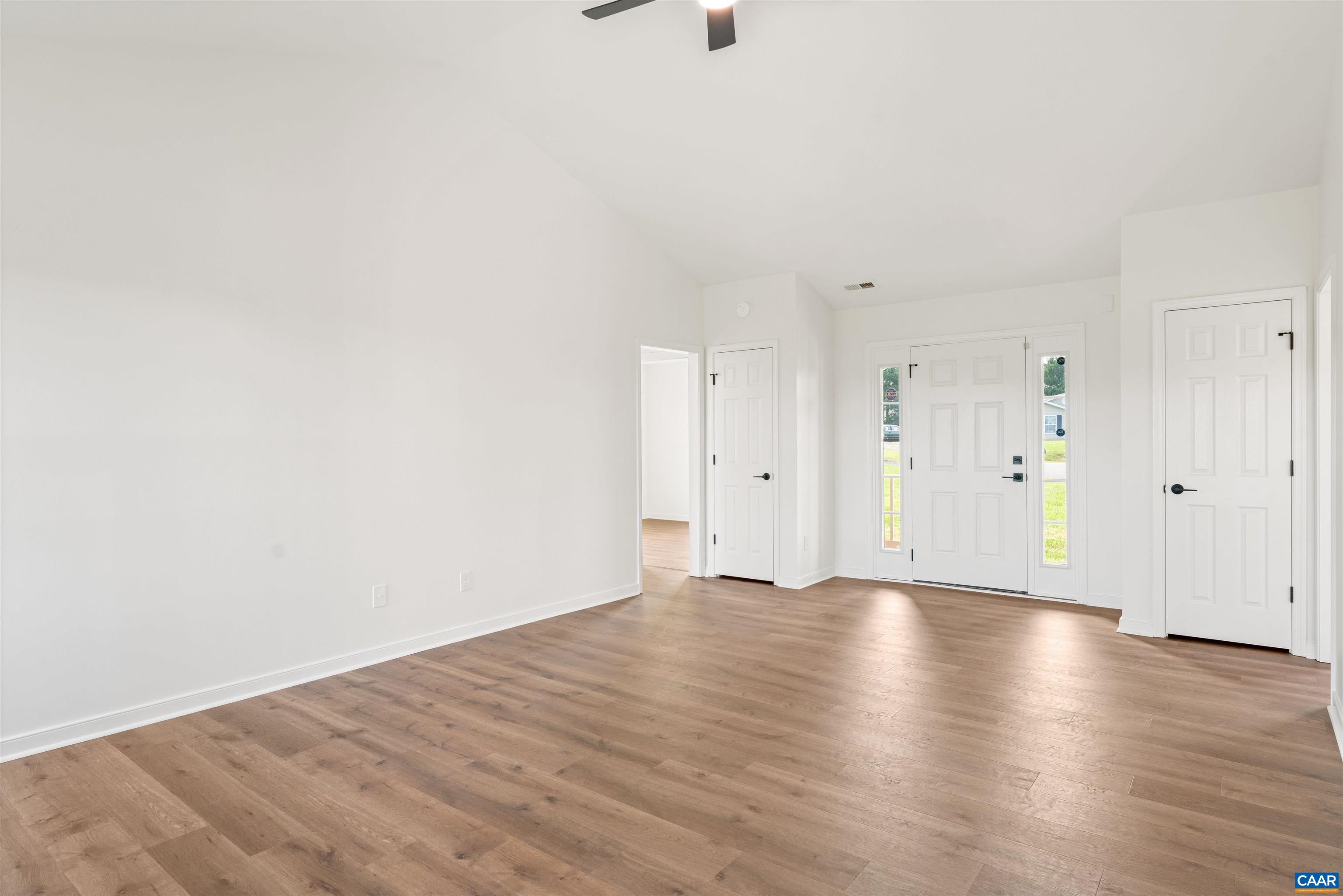 307 IRONHOUND DR