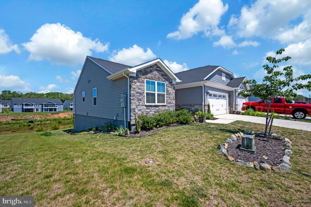 34889 MANSOURS DR