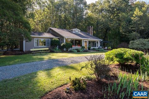 Photo of 3172 Woodcreek Dr, Charlottesville, VA 22911 (MLS # 669821)