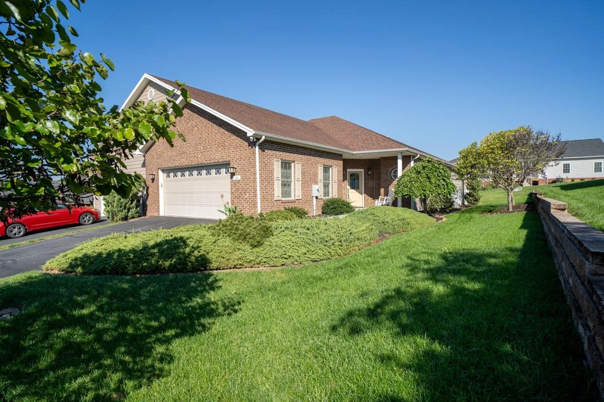 104 Hollen Mill Ct