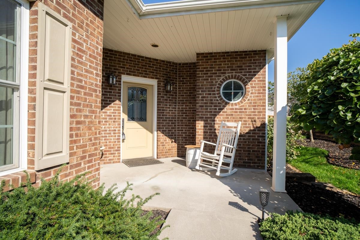 104 HOLLEN MILL CT