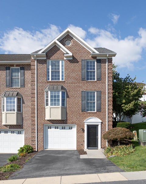 Photo for 1991 BUTTONWOOD CT