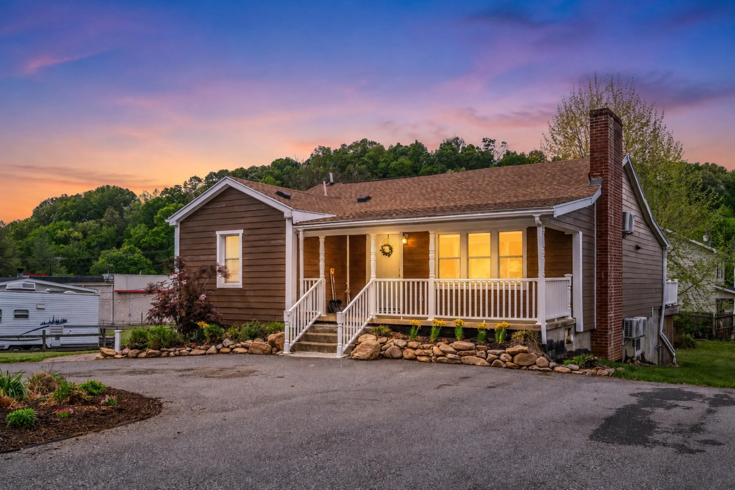 217 28th St W, Buena Vista, VA, 24416
