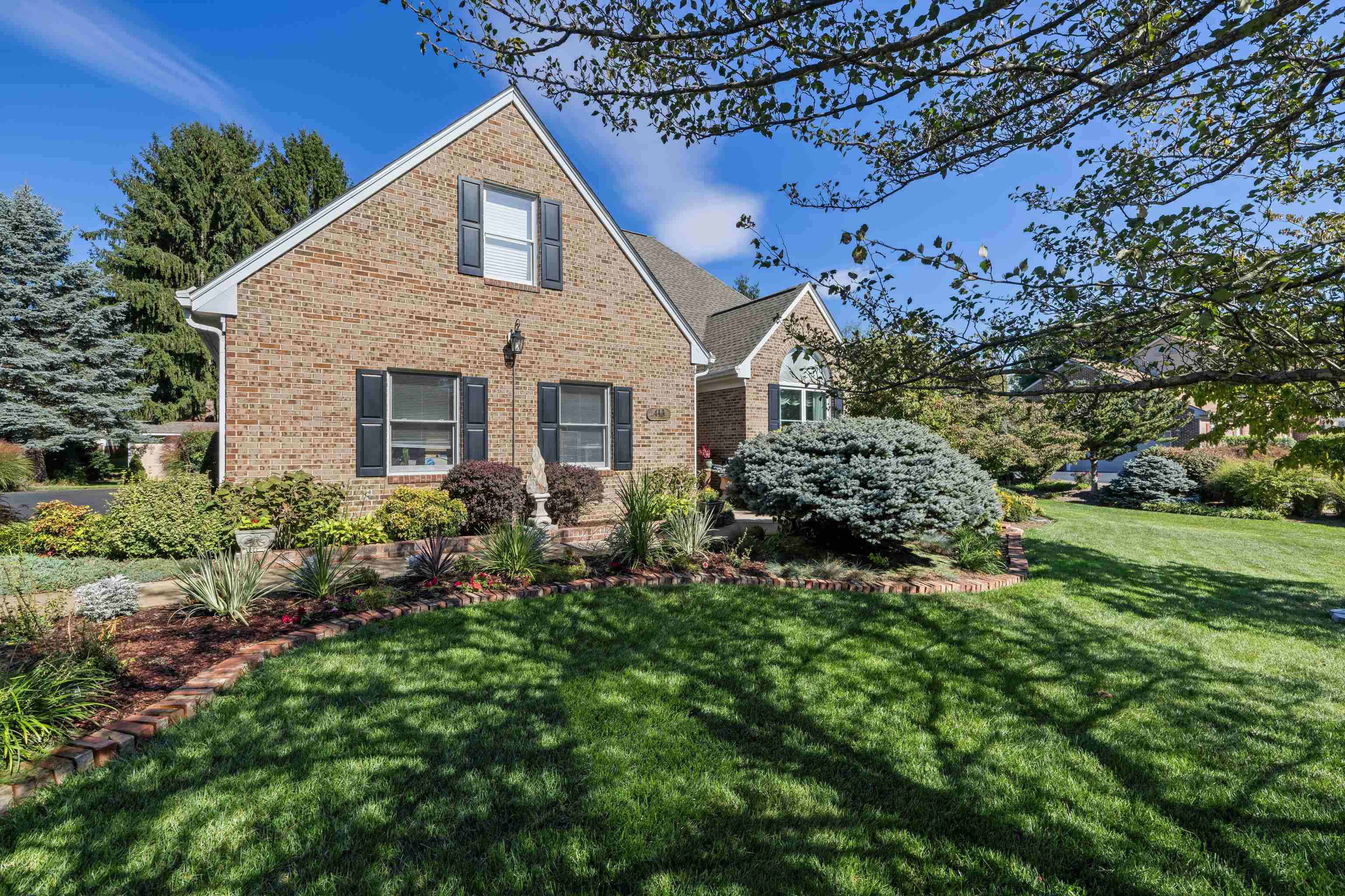 413 PELHAM DR