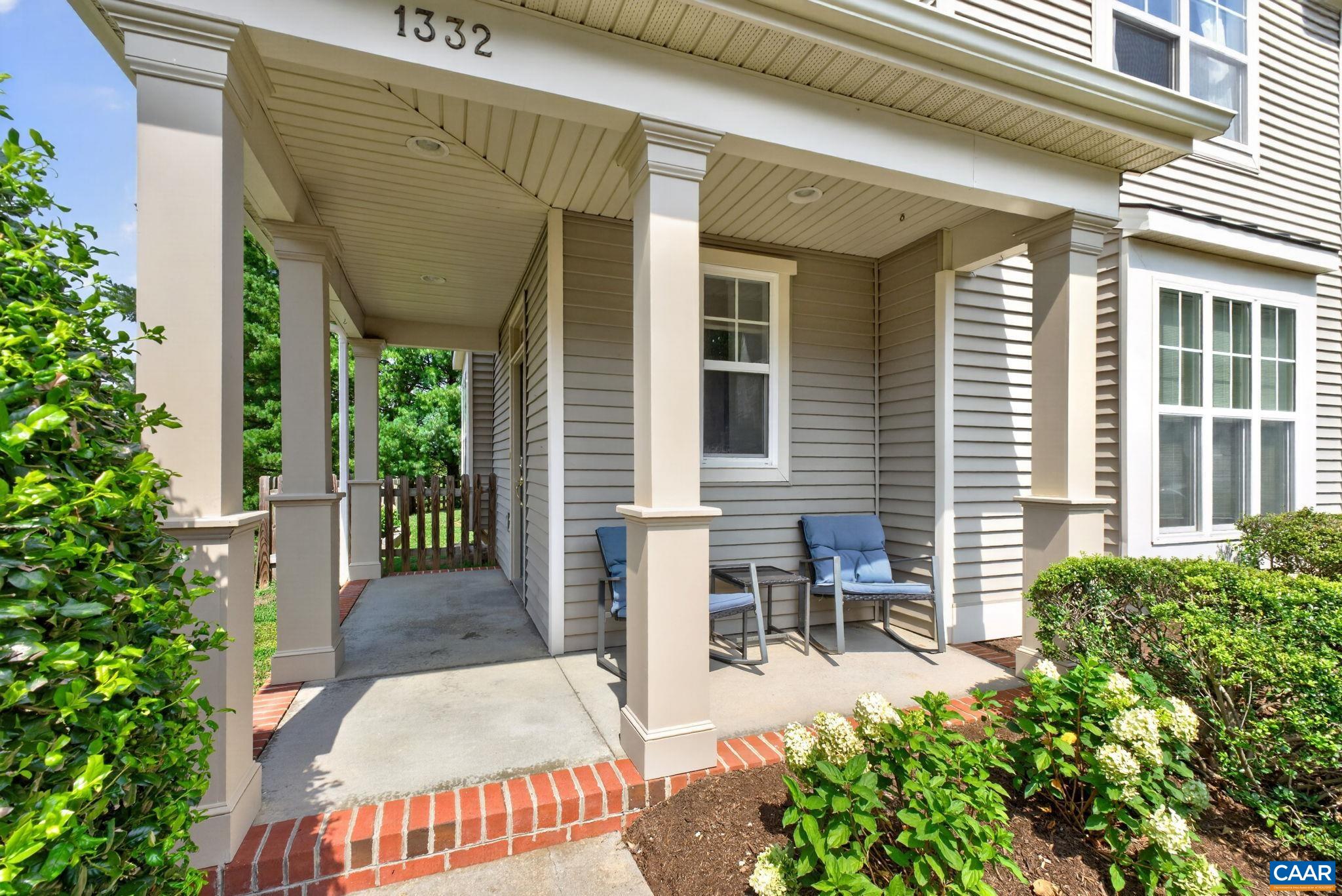 1332 STONEY RIDGE RD