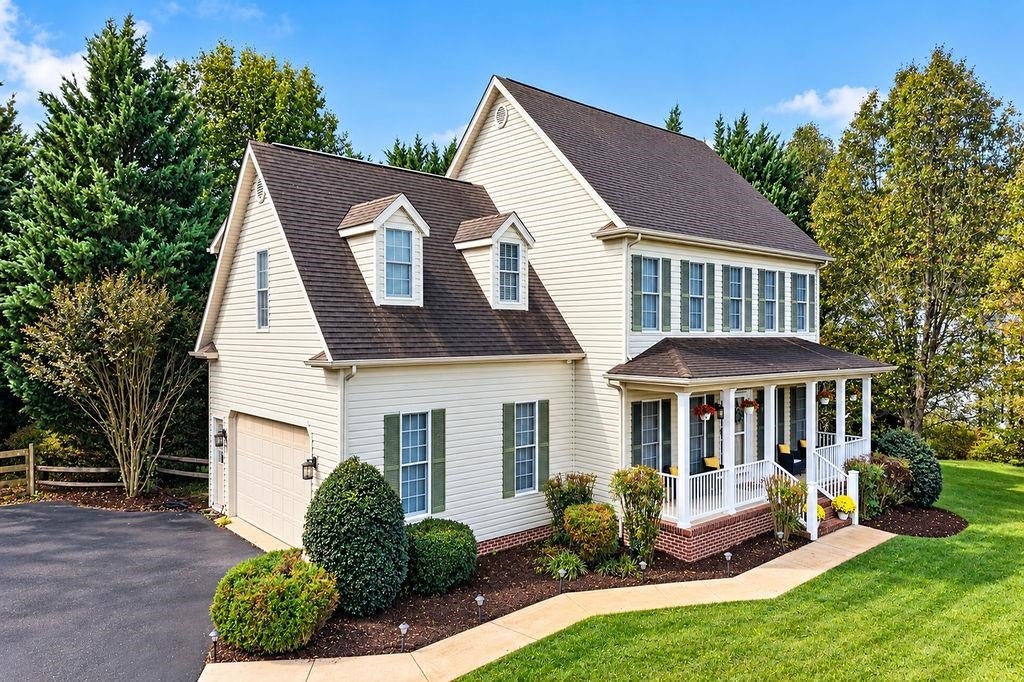 520 WYNDHAM HILL DR