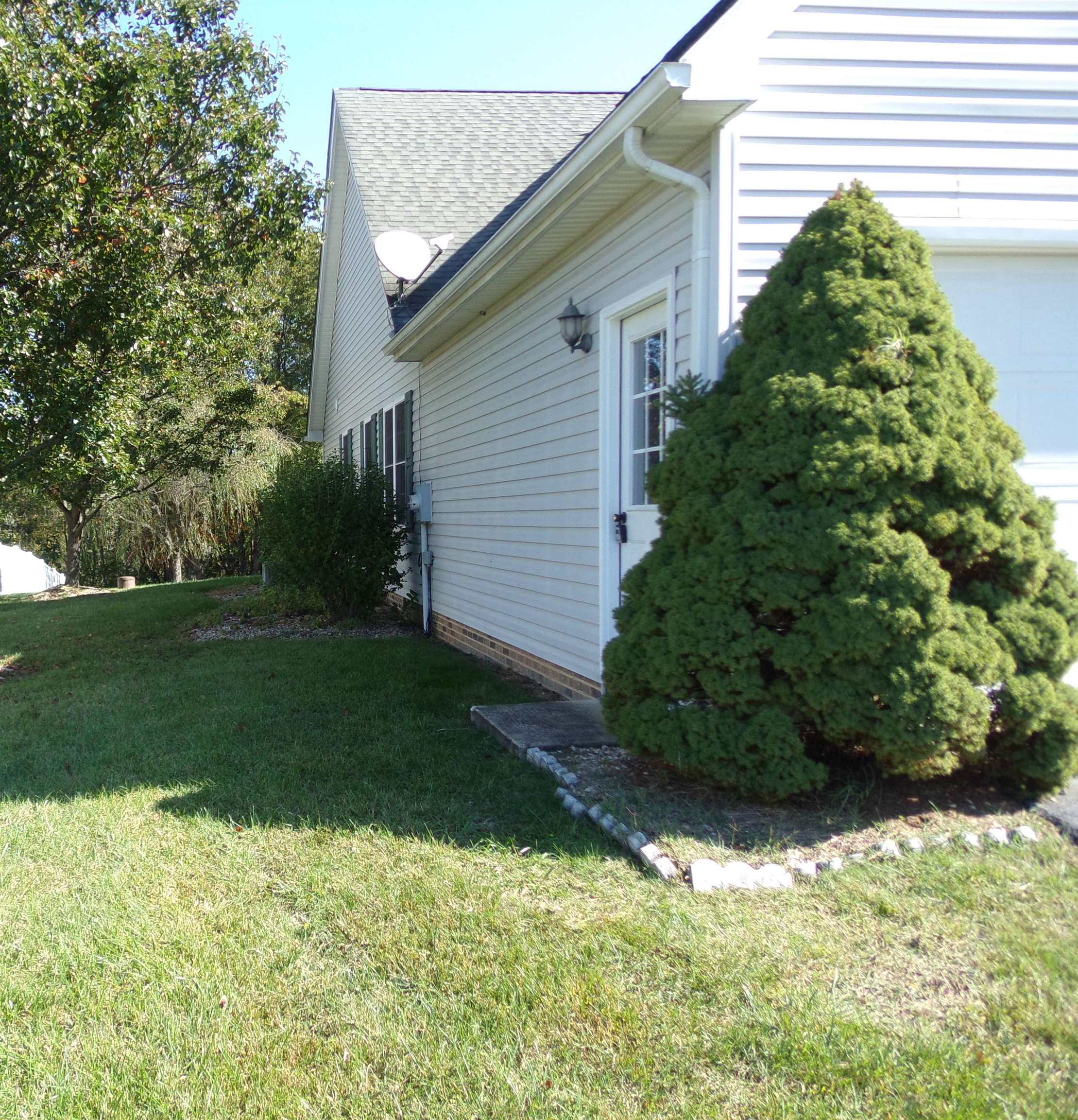 108 ASHLEY RD