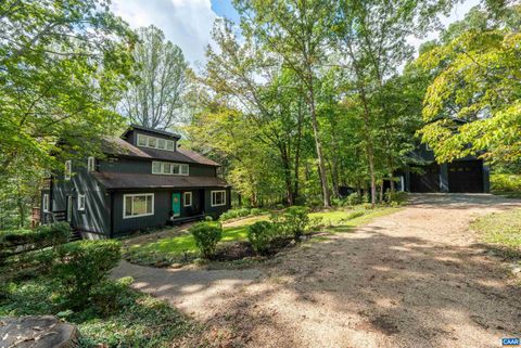 Photo of 345 Redhawk Trl, Charlottesville, VA 22903 (MLS # 669710)