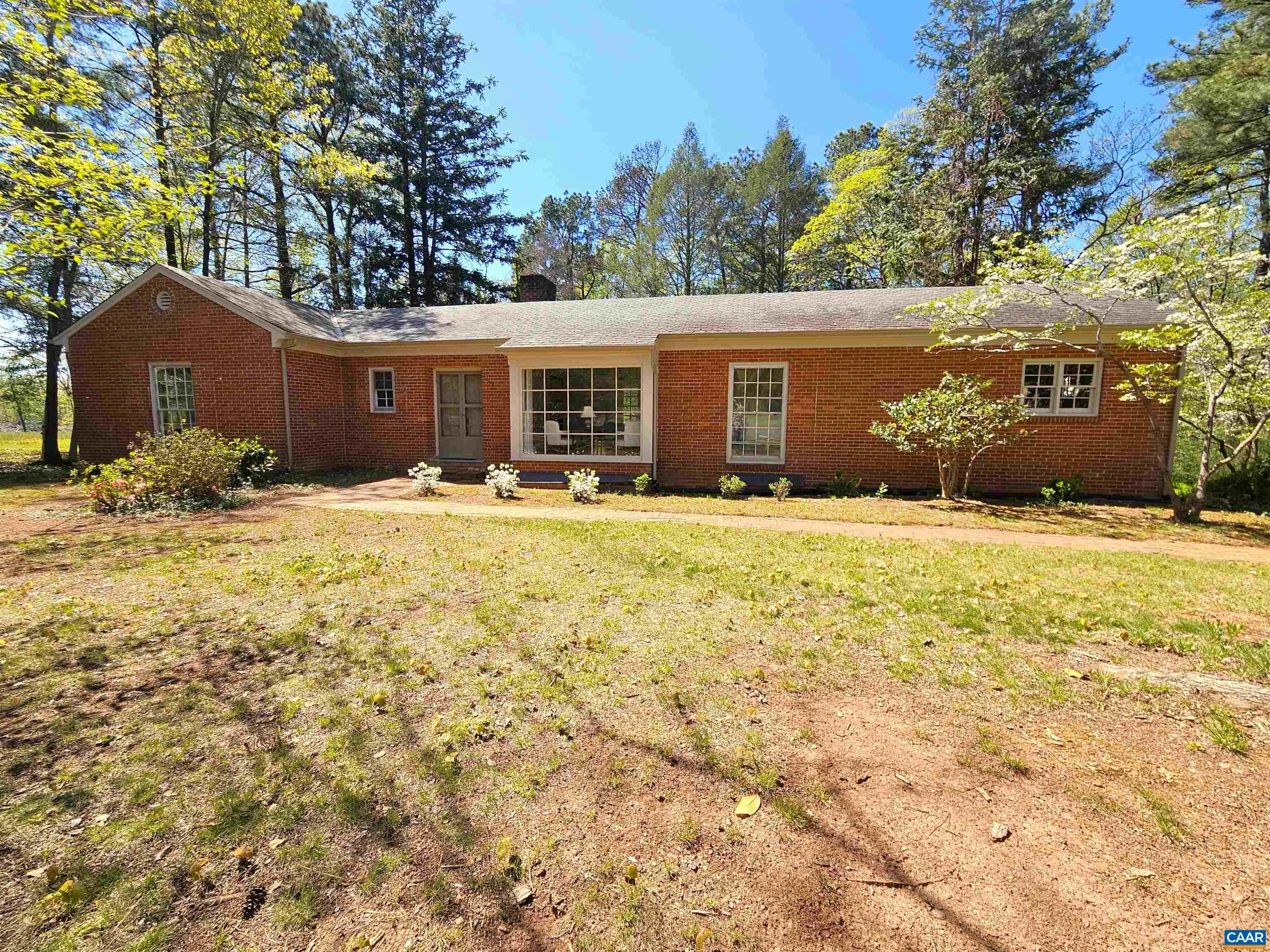 3271 Rosney Rd