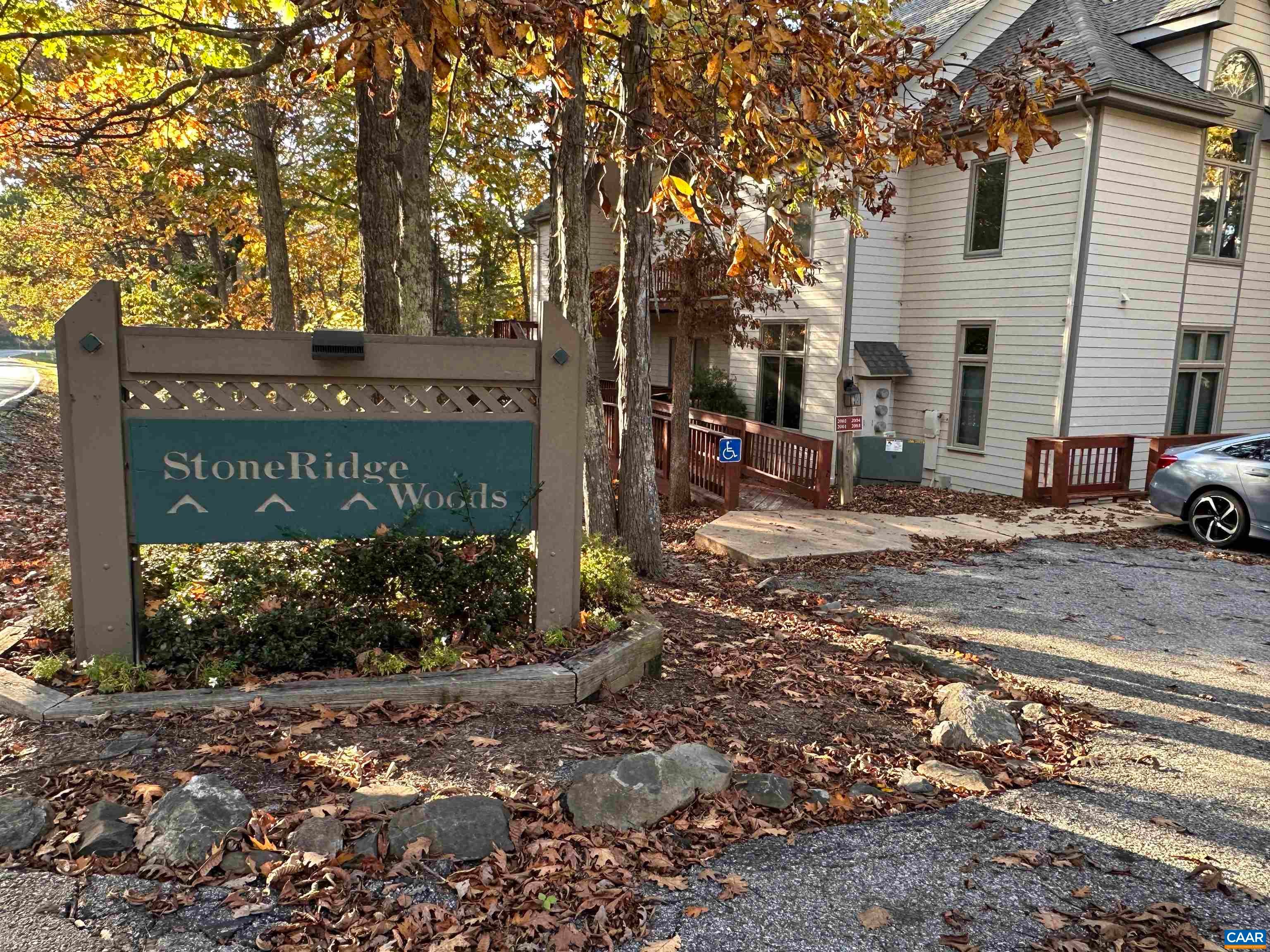 2001 STONE RIDGE WOODS CONDOS