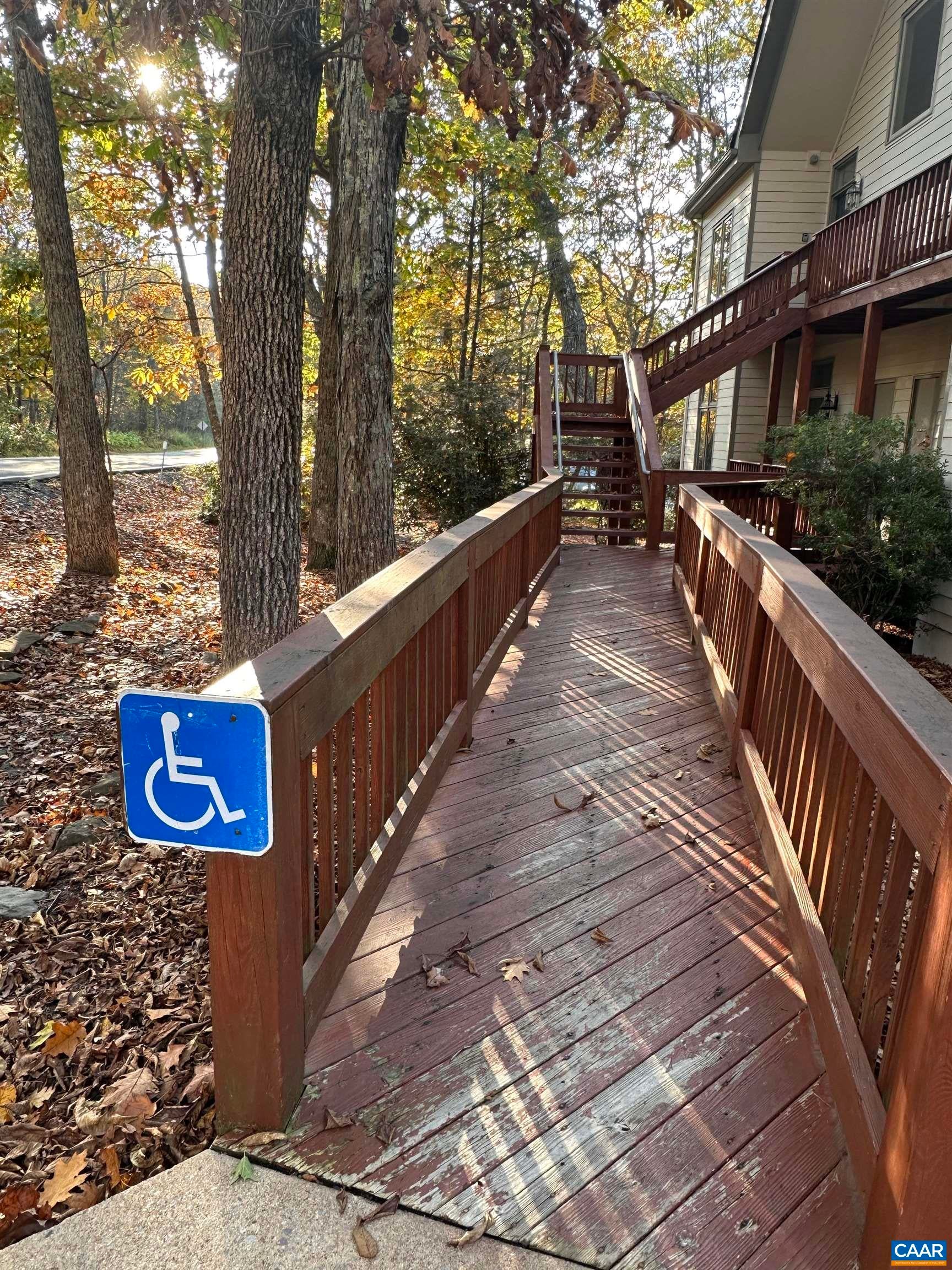 2001 STONE RIDGE WOODS CONDOS