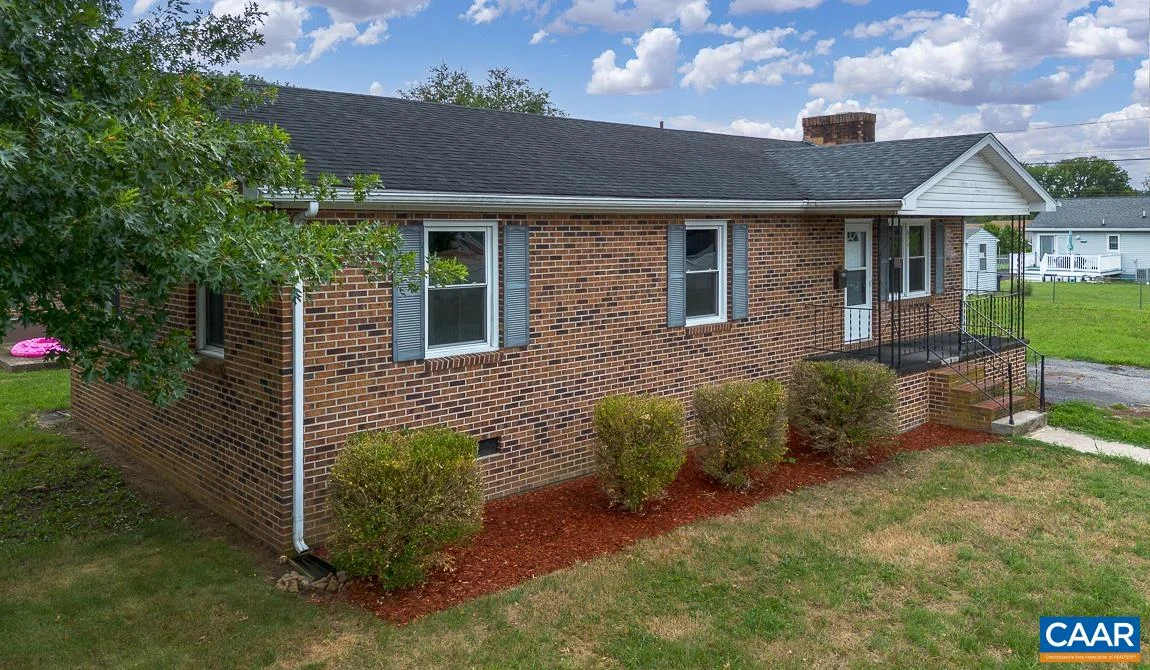 674 14th St E, Buena Vista, VA, 24416