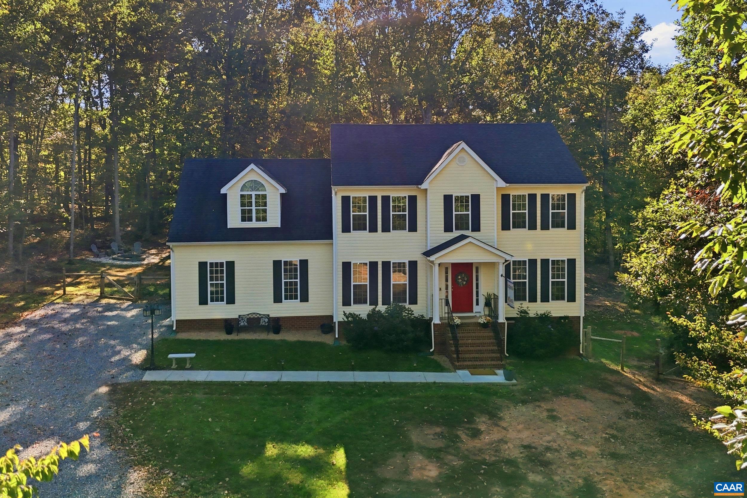 5 DAWNS RIDGE RD