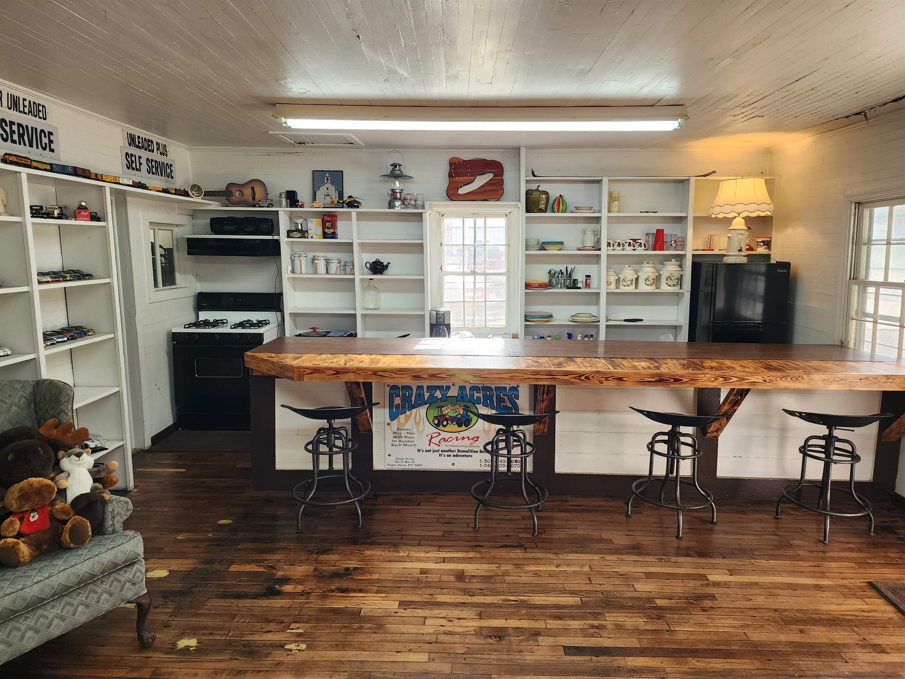 15847 HIGHLAND TPKE